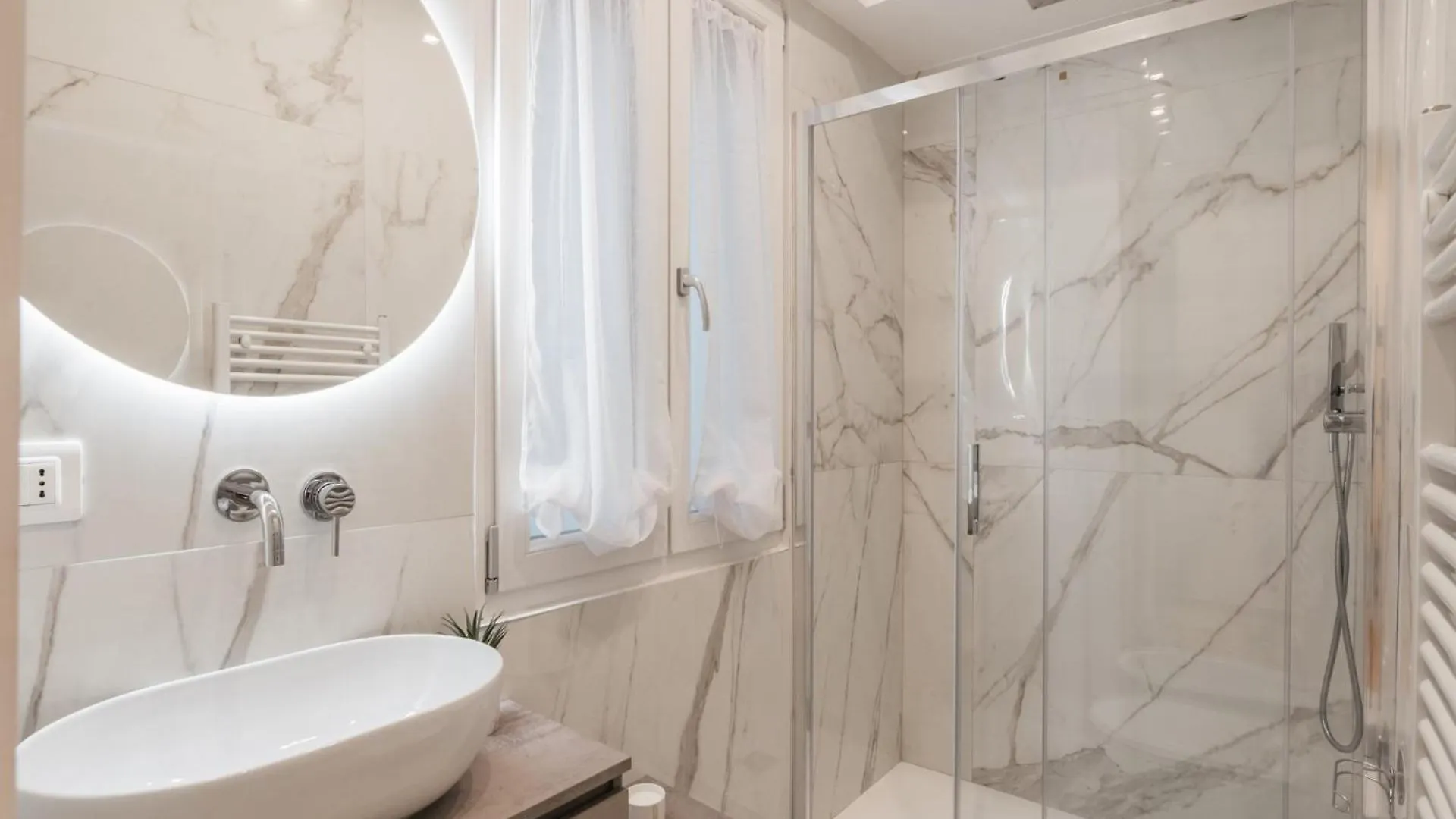 The Best Rent - Modern One-Bedroom Apartment In The Cipro Area Rome