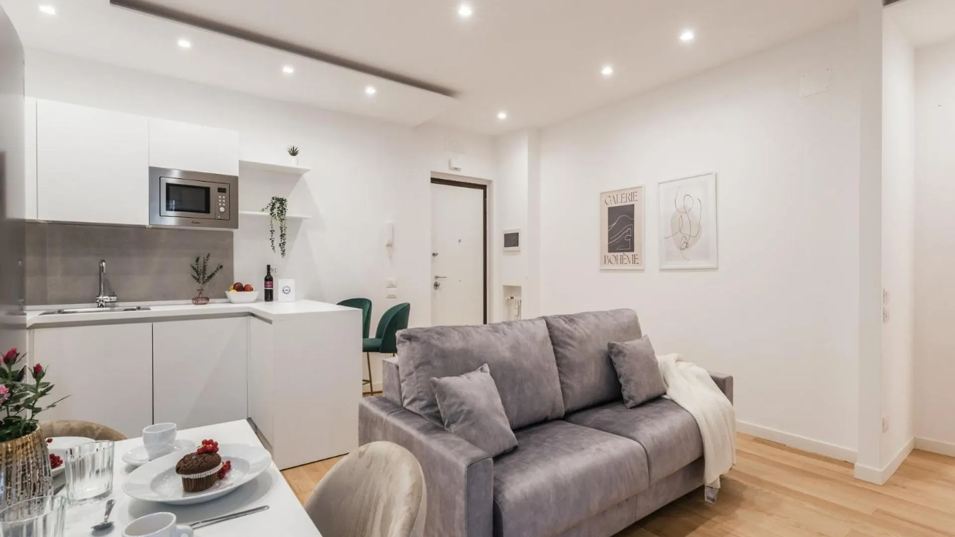 The Best Rent - Modern One-Bedroom Apartment In The Cipro Area location